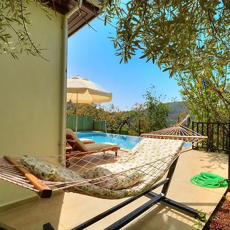 فيلة Private Sade Uzumlu (Mediterranean)